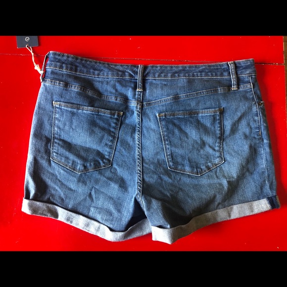 Denim Wash Shorts - Picture 2 of 2